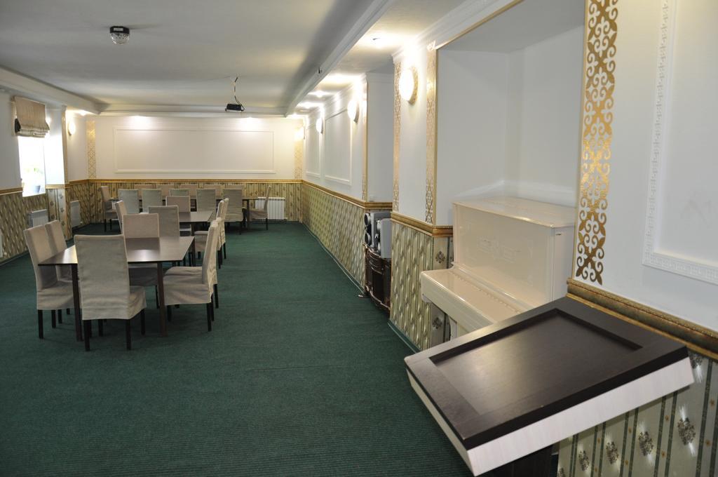 Astina Hotel Astana Zewnętrze zdjęcie